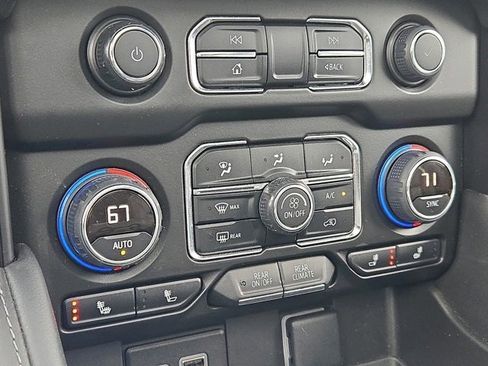 Used 2023 Chevrolet Tahoe Z71 w/ Z71 Off-Road Package image 20