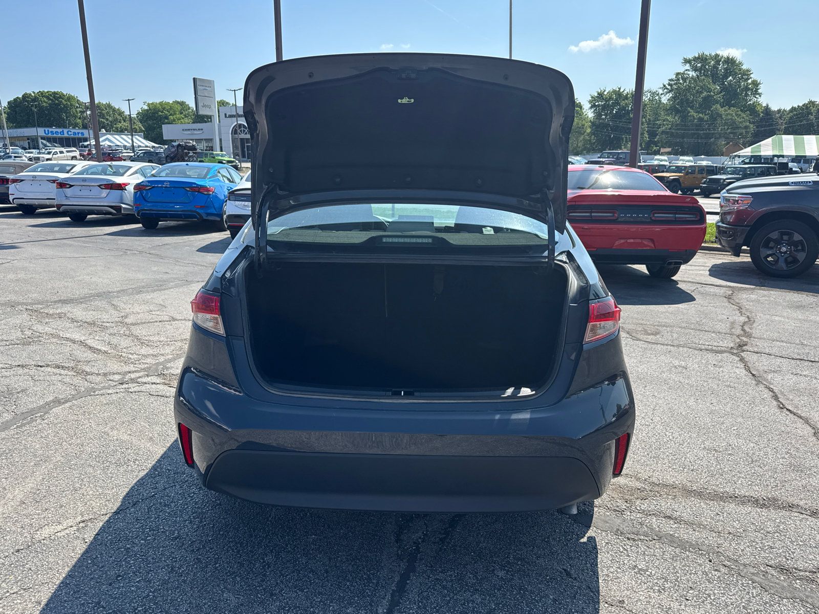 Used 2024 Toyota Corolla LE FWD image 18