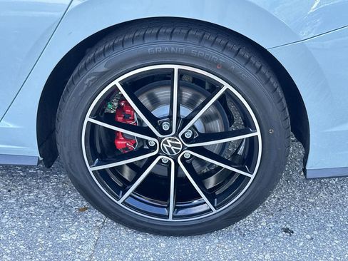 Used 2025 Volkswagen Jetta GLI Autobahn image 12