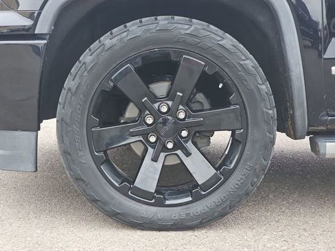 Used 2018 GMC Sierra 1500 Denali image 18