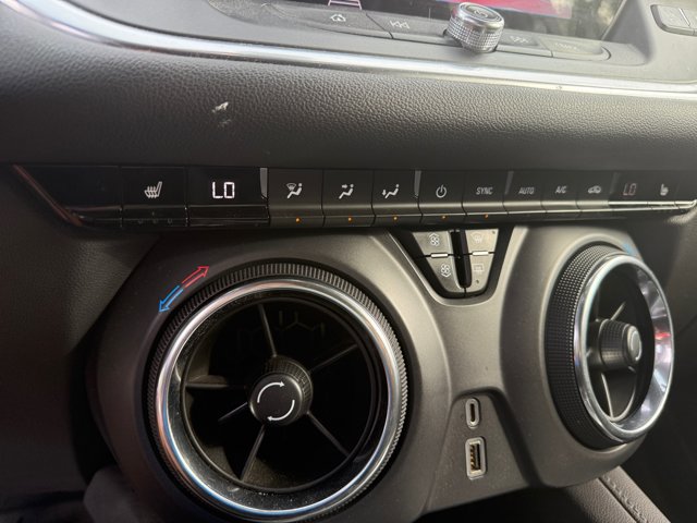 Used 2020 Chevrolet Blazer LT AWD/4WD image 19