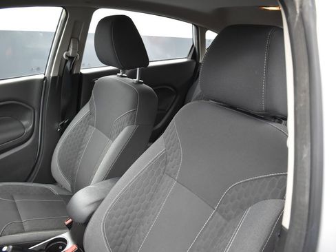 Used 2014 Ford Fiesta SE w/ Equipment Group 201A image 14