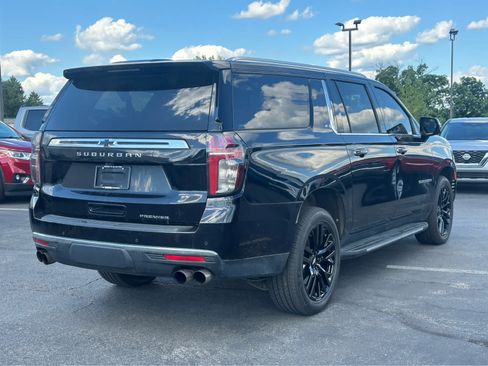 Used 2021 Chevrolet Suburban Premier w/ Premium Package AWD/4WD image 5