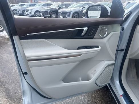 New 2026 Buick Enclave Avenir w/ Super Cruise Package image 58