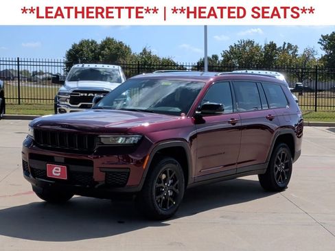 New 2025 Jeep Grand Cherokee L Altitude image 3