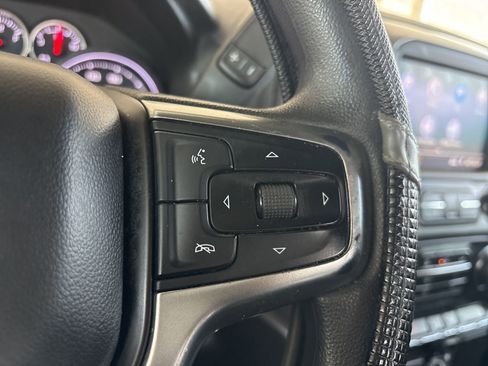 Used 2020 Chevrolet Silverado 1500 LT image 24