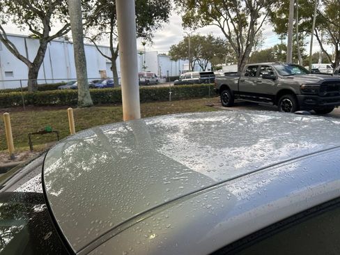 Used 2022 Dodge Challenger GT image 17