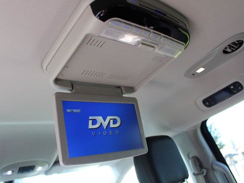 Used 2018 Chrysler Pacifica Touring-L w/ Advanced Safetytec Group FWD image 33
