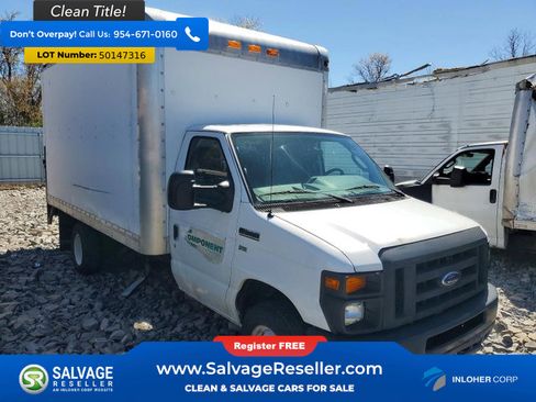 Used 2010 Ford E-350 and Econoline 350 Super Duty RWD image 5