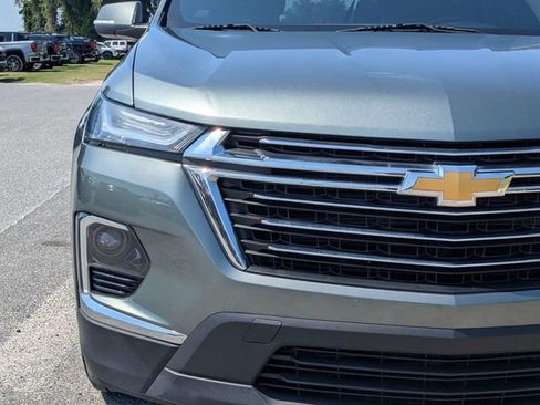 Used 2023 Chevrolet Traverse LT FWD image 10