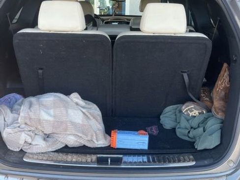 Used 2018 Kia Sorento SX image 15