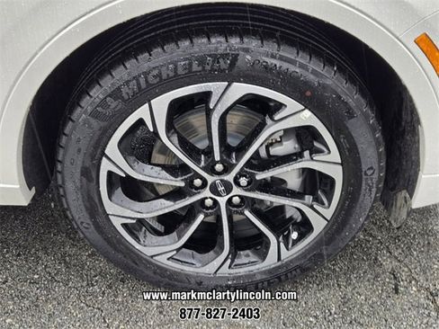 New 2026 Lincoln Nautilus Reserve image 13