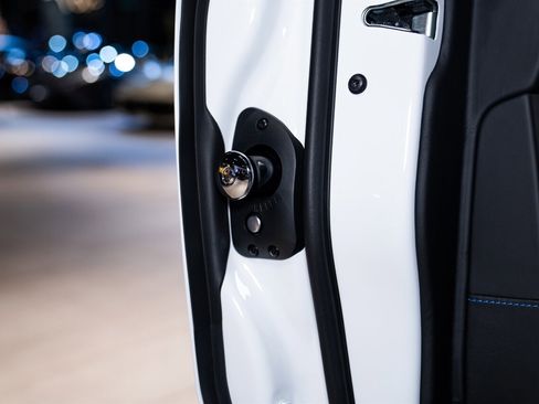 Used 2023 Rolls-Royce Cullinan image 9