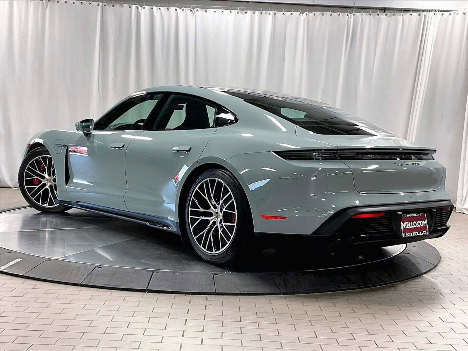 Used 2025 Porsche Taycan GTS AWD/4WD image 3