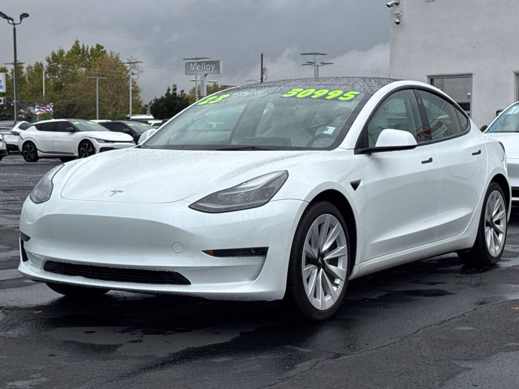 Used 2023 Tesla Model 3 Standard Range RWD image 4