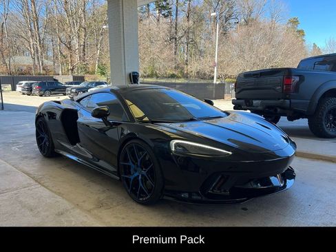 Used 2022 McLaren GT image 3