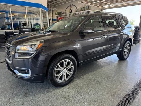 Used 2016 GMC Acadia SLT w/ Open Road Package FWD image 8