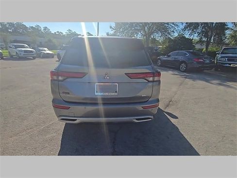 Used 2023 Mitsubishi Outlander SEL image 30