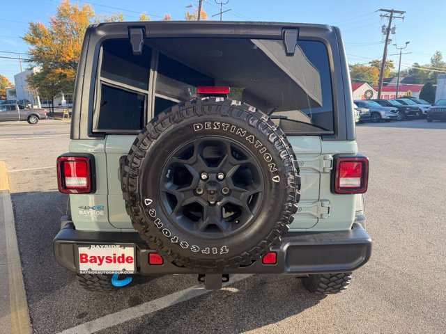 Used 2023 Jeep Wrangler Unlimited w/ Cold Weather Group AWD/4WD image 18