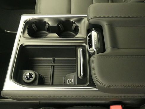 New 2026 Ford Expedition Active image 15