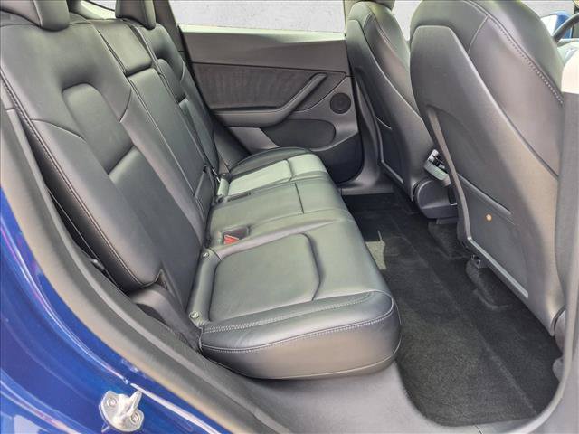Used 2022 Tesla Model Y Long Range AWD/4WD image 19
