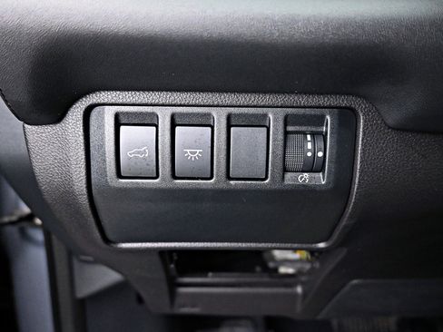 Used 2023 Subaru Ascent Limited image 9