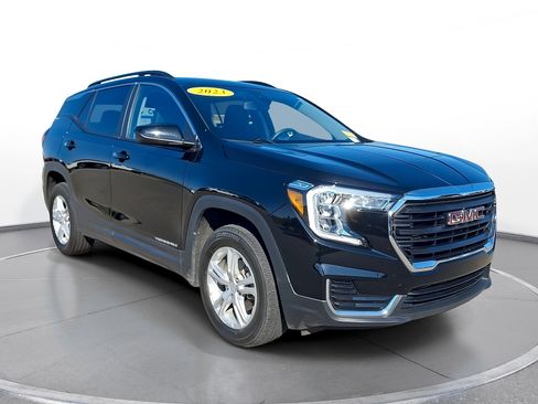 Used 2023 GMC Terrain SLE w/ Driver Convenience Package AWD/4WD image 1