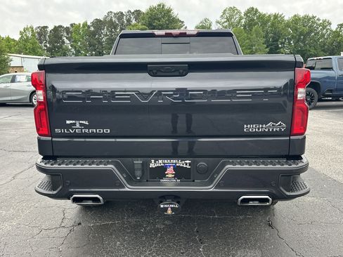 Used 2024 Chevrolet Silverado 1500 High Country w/ Technology Package AWD/4WD image 7