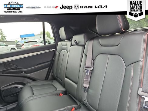 Used 2024 Jeep Wagoneer Launch Edition AWD/4WD image 23