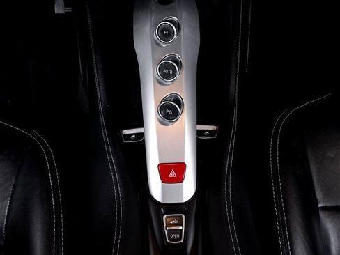 Used 2016 Ferrari California T image 49