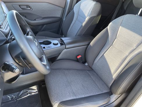 Used 2021 Nissan Rogue S image 19