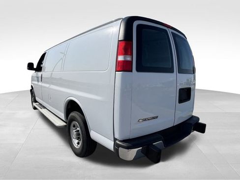 Certified 2024 Chevrolet Express 2500 Work Van 3D Cargo Van w/ Driver Convenience Package image 4