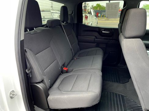 Used 2021 Chevrolet Silverado 1500 Custom image 12