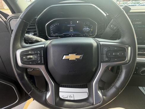 Used 2023 Chevrolet Silverado 1500 LT AWD/4WD image 8