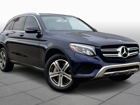 Used 2019 Mercedes-Benz GLC 350e 4MATIC w/ Premium Package image 2