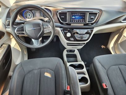 Used 2019 Chrysler Pacifica Touring