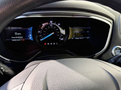 Used 2019 Ford Fusion SE image 17