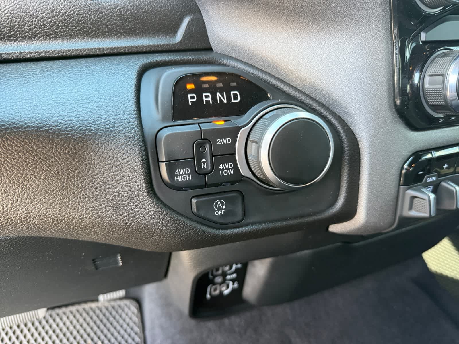 Used 2025 RAM 1500 Tradesman w/ Night Edition AWD/4WD image 13