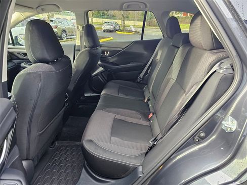 Used 2023 Subaru Outback Premium image 17