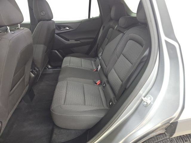Used 2026 Chevrolet Equinox LT FWD image 3