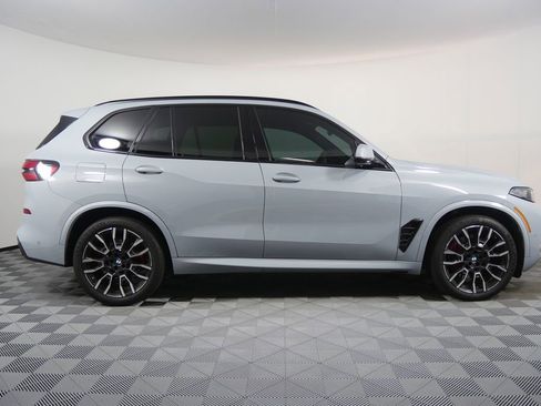 Used 2025 BMW X5 xDrive40i w/ M Sport Package image 2