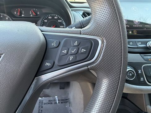 Used 2020 Chevrolet Malibu LS image 24
