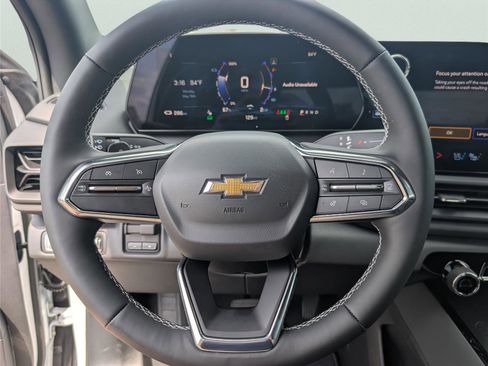 New 2025 Chevrolet Silverado EV LT image 22