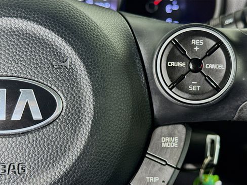 Used 2019 Kia Soul + image 14