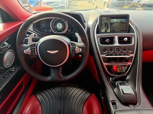 Used 2017 Aston Martin DB11 V12 image 15