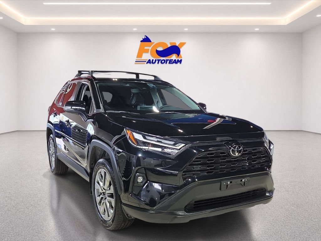 Certified 2025 Toyota RAV4 XLE Premium FWD image 5