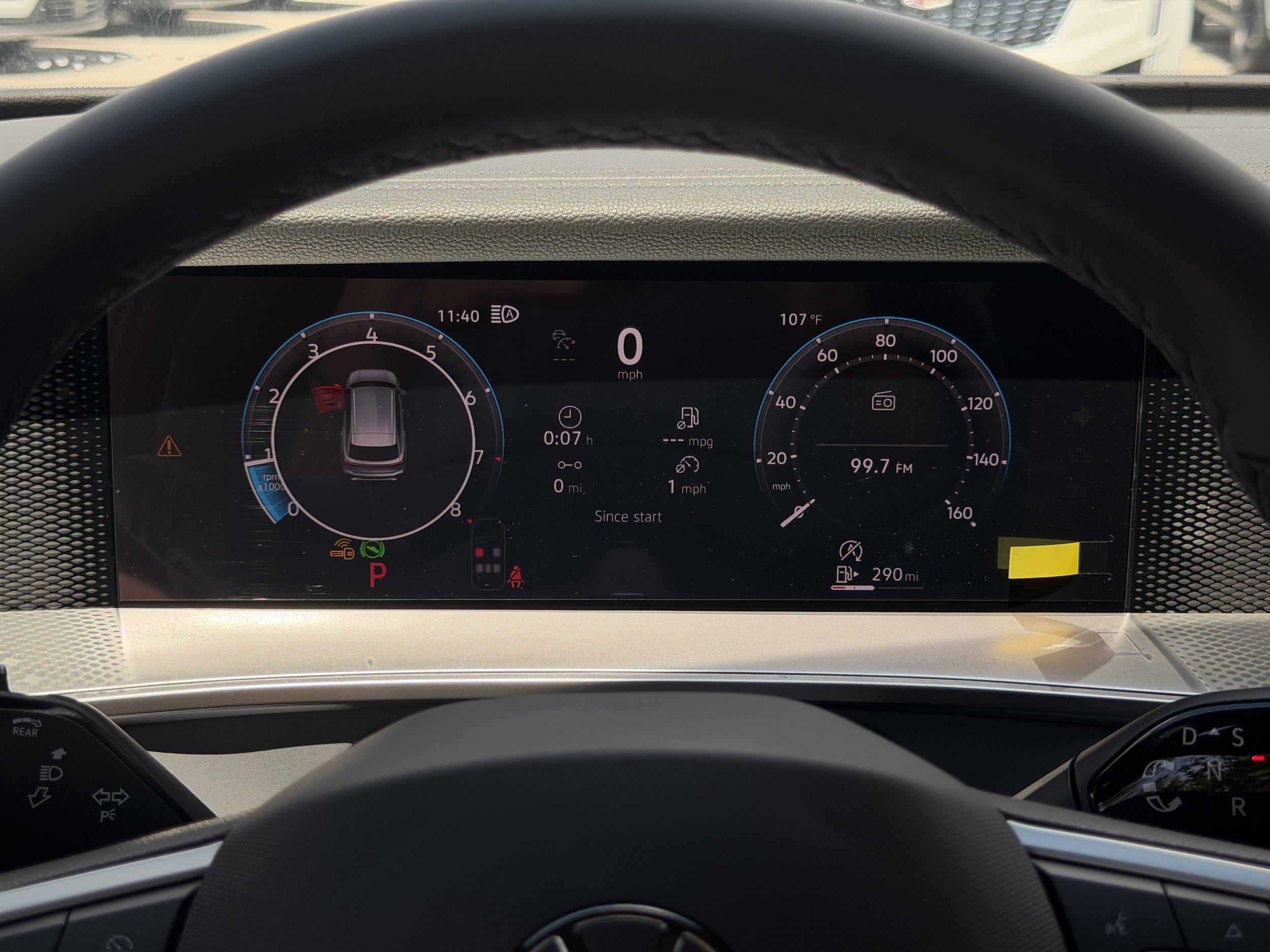 New 2026 Volkswagen Tiguan SE R-Line FWD image 34