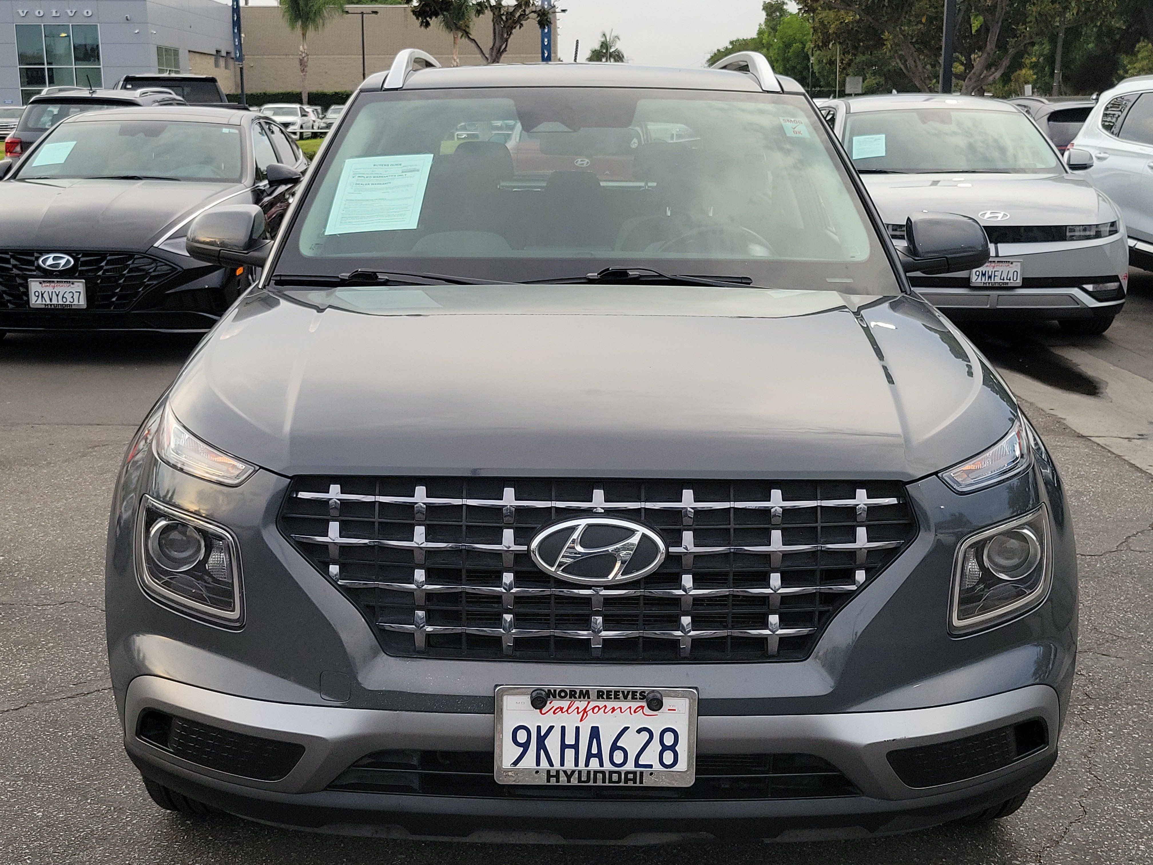 Certified 2024 Hyundai Venue SEL FWD image 6