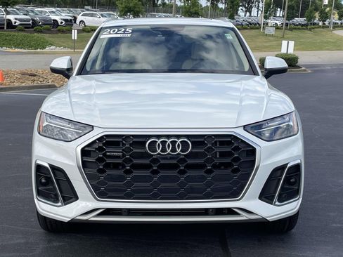 Certified 2025 Audi Q5 e Premium Plus w/ Premium Plus Package AWD/4WD image 2