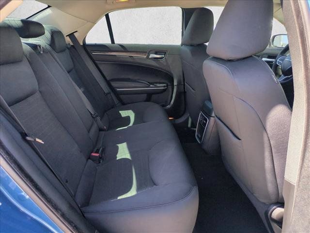 Used 2023 Chrysler 300 Touring w/ Sport Appearance Package RWD image 19